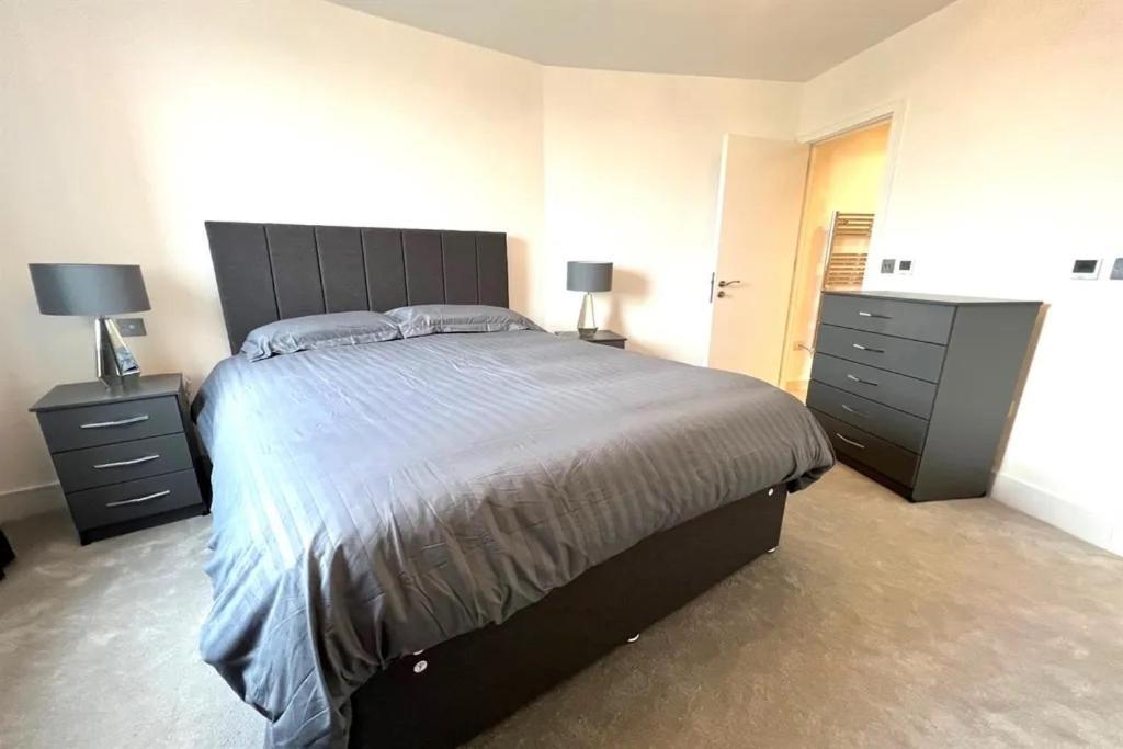Apartment 2 Bedroom In Frg *